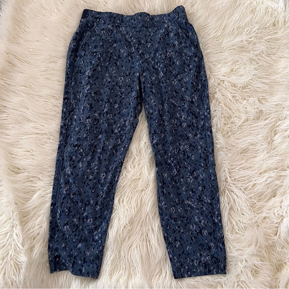 Athleta Brooklyn Ankle Pant in Captivate Blue Print